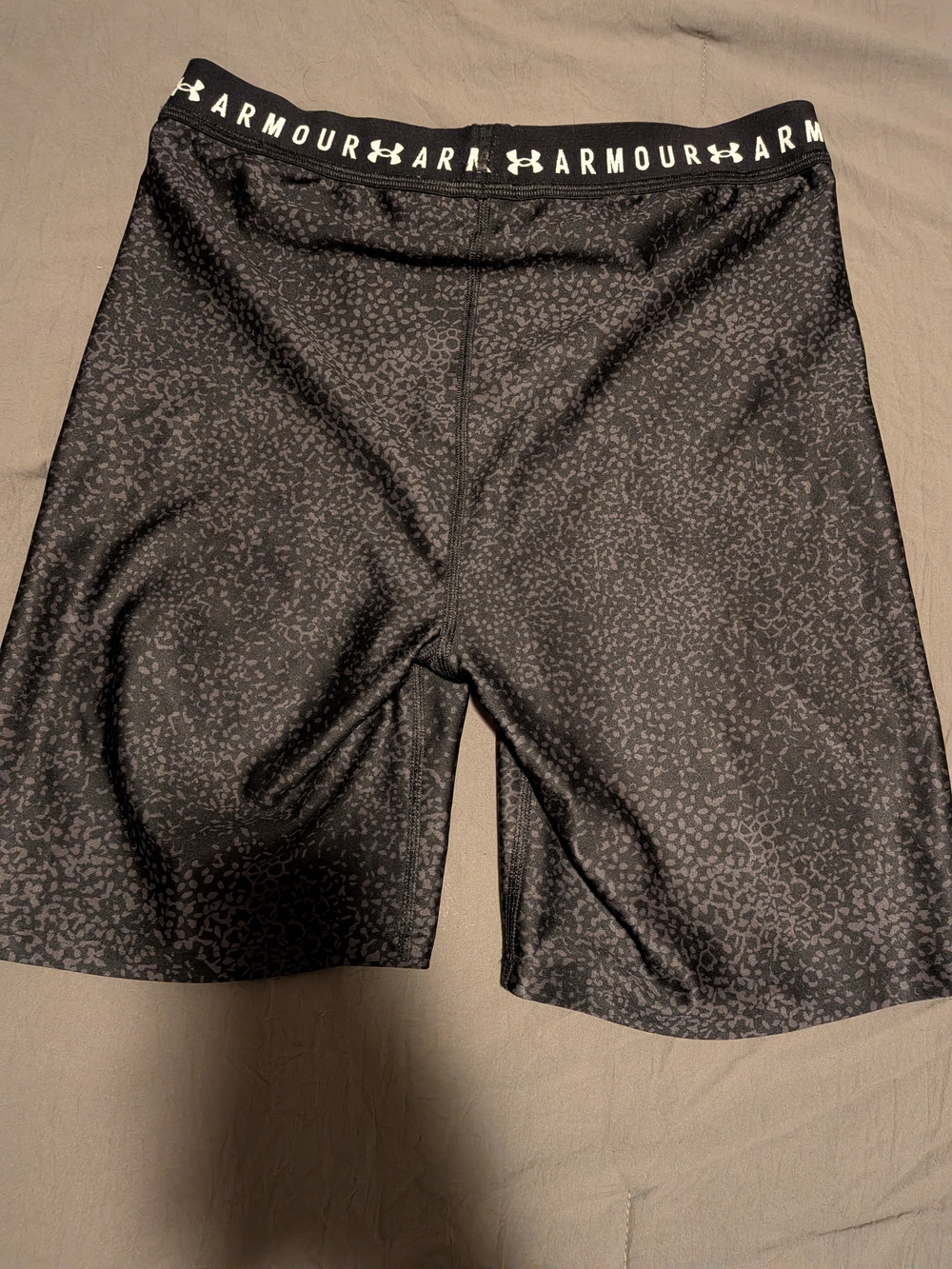 Under Armour Black Tonal Print Athletic Bike Shorts with Branded Waistband